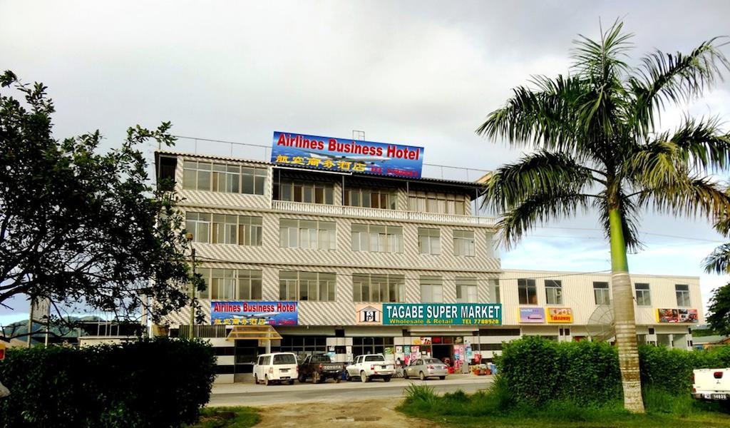 Airlines Business Hotel Порт Вила Екстериор снимка
